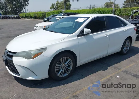 2015 Toyota Camry Se z USA, uszkodzony, nr VIN 4T1BF1FK6FU995161